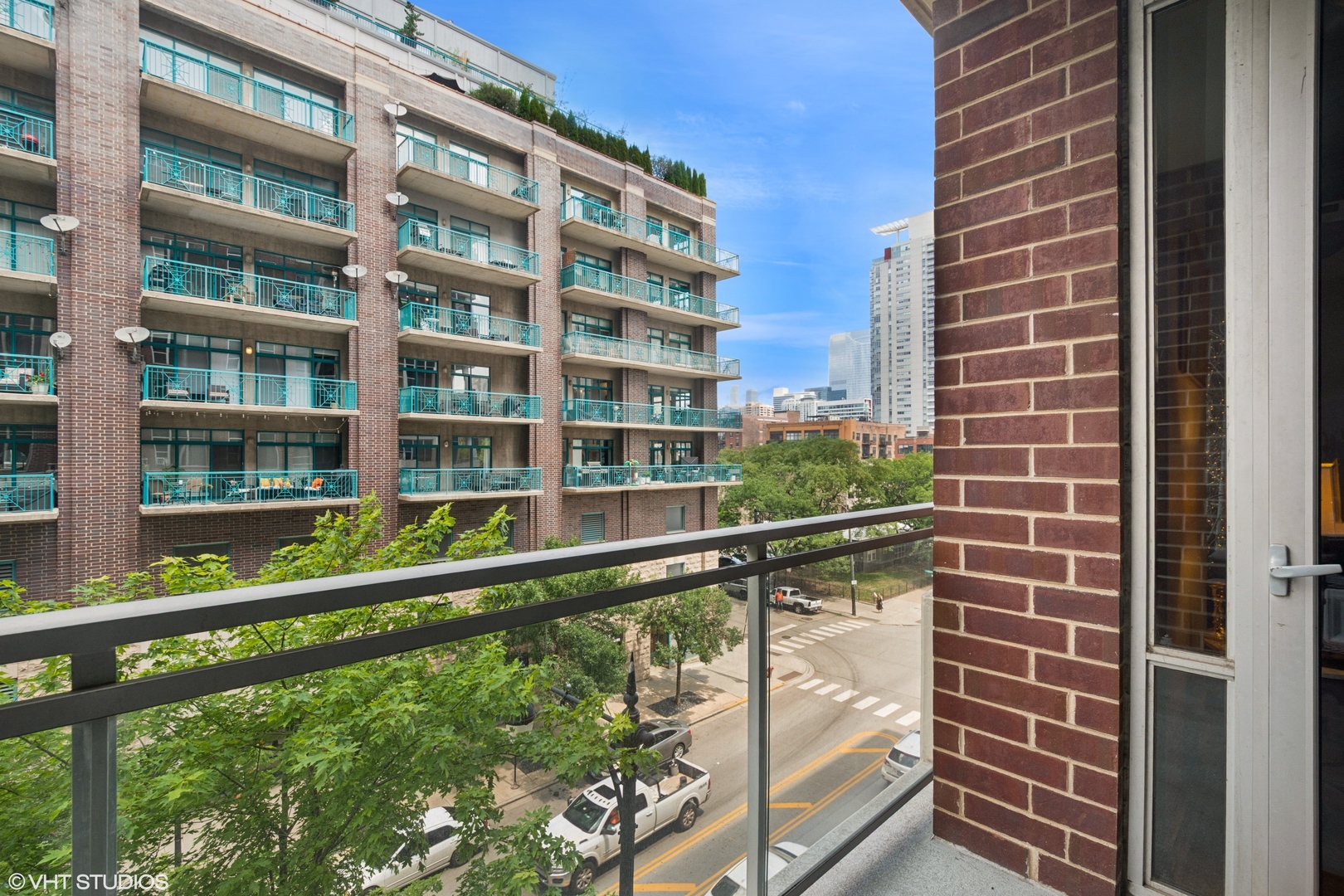 901 W Madison Street Unit: 415