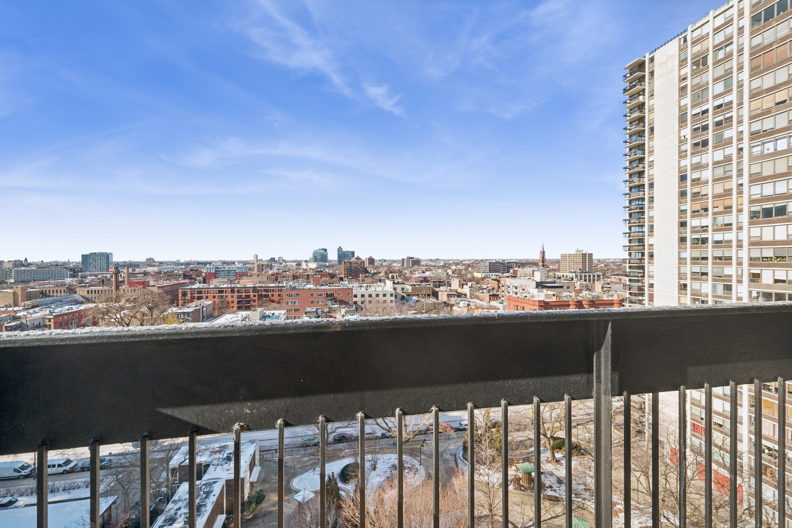 1455 N Sandburg Terrace Unit: 1501