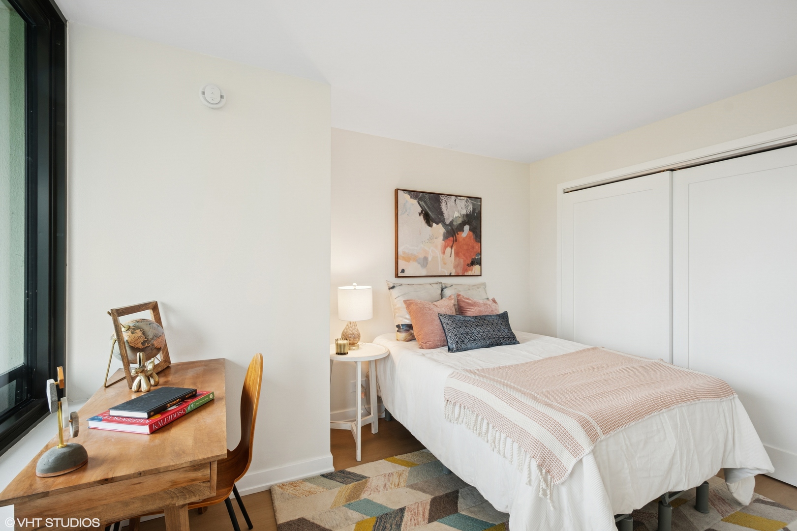 1560 N Sandburg Terrace Unit: 411J