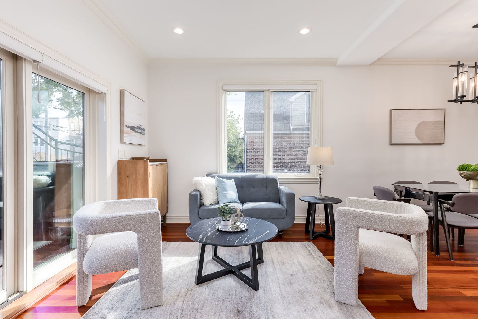 2320 W Charleston Street