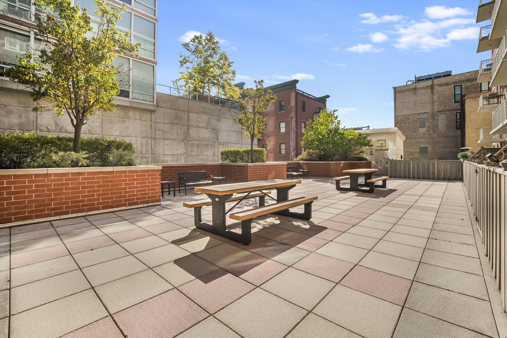 1001 W Madison Street Unit: 713