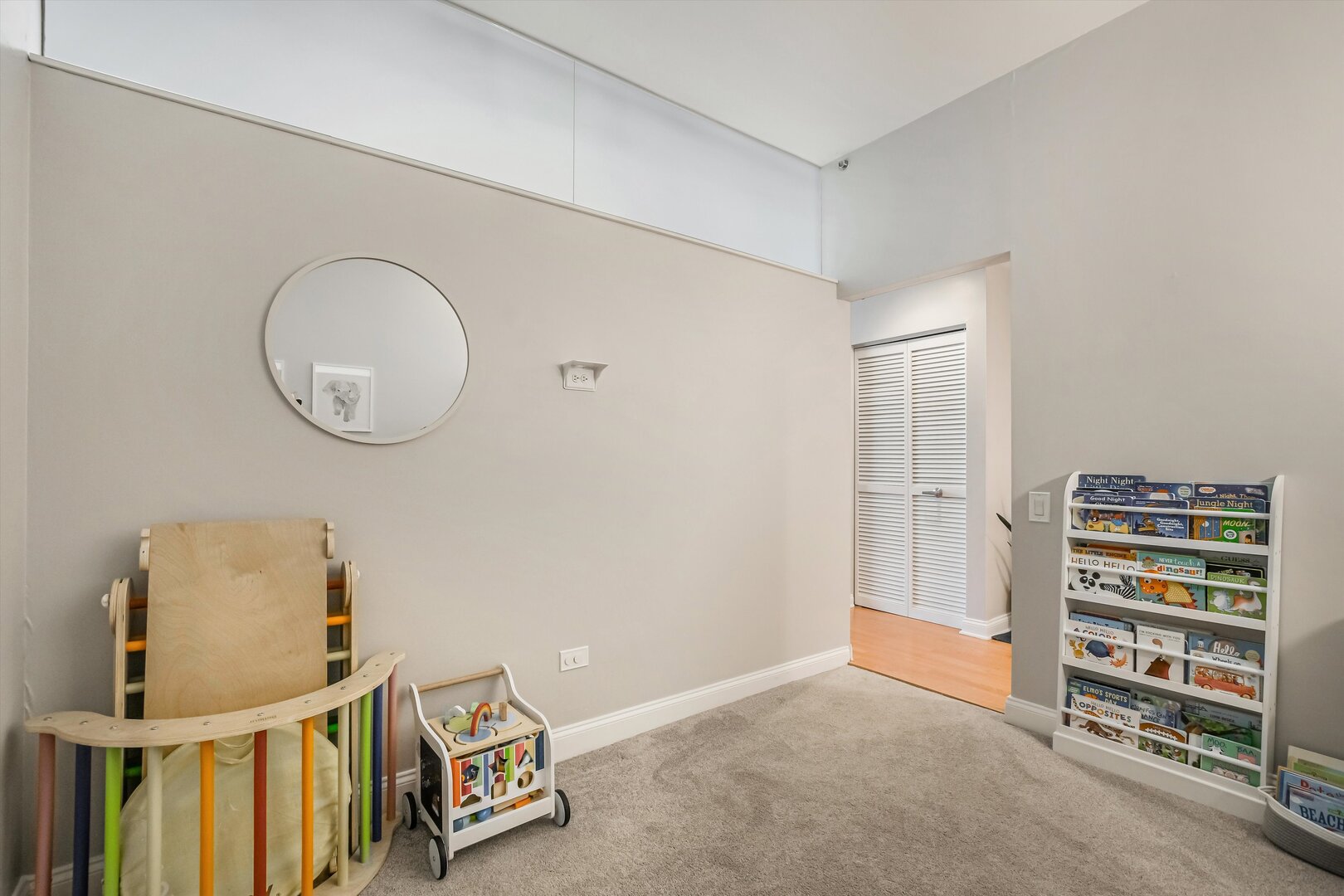 1001 W Madison Street Unit: 713