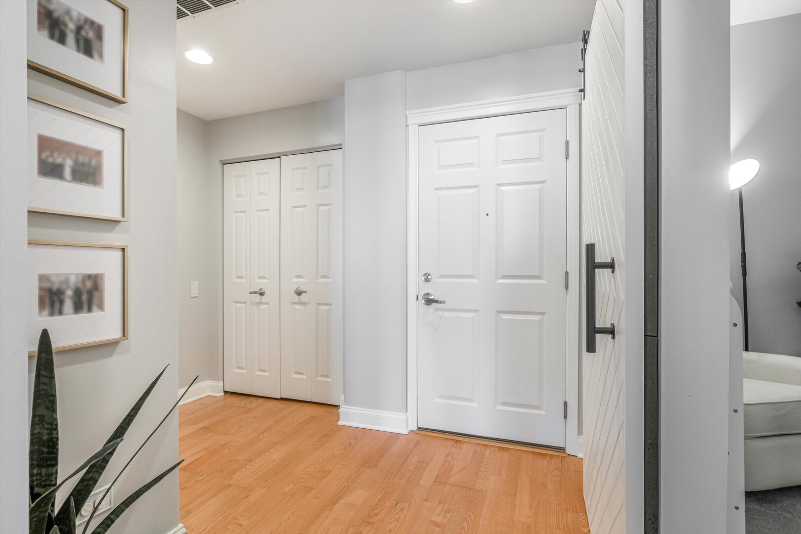 1001 W Madison Street Unit: 713