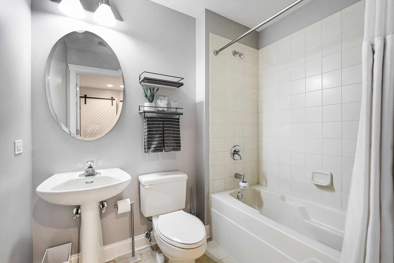 1001 W Madison Street Unit: 713
