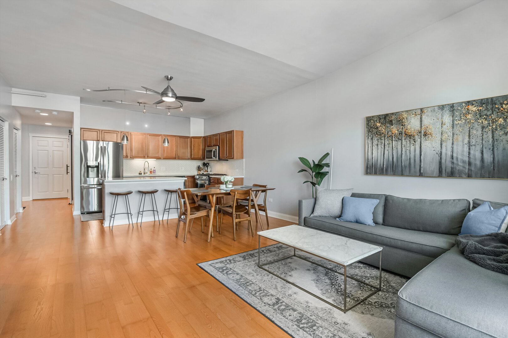 1001 W Madison Street Unit: 713