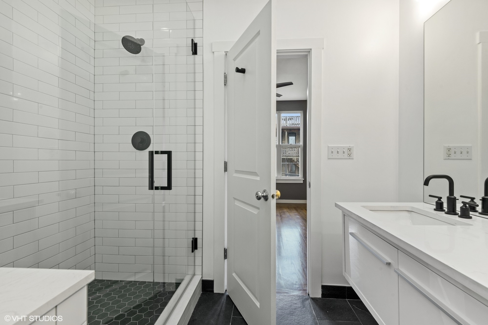 18 S Aberdeen Street Unit: 2