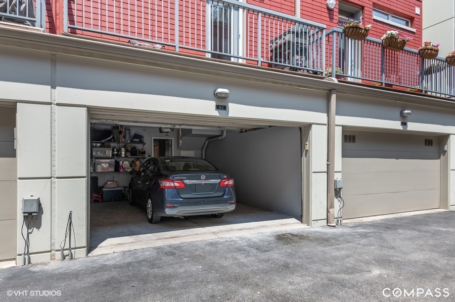 18 S Aberdeen Street Unit: 2