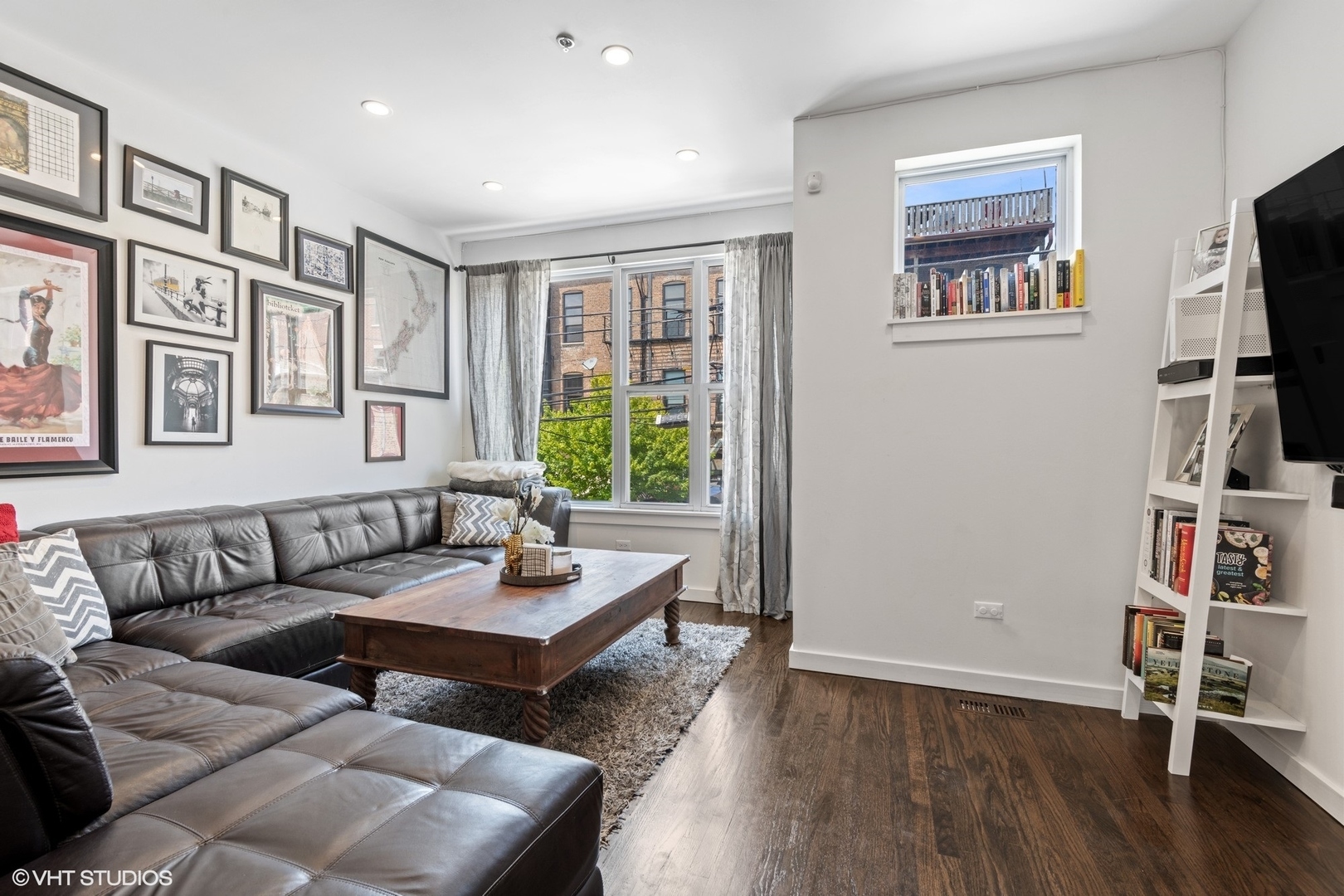 18 S Aberdeen Street Unit: 2