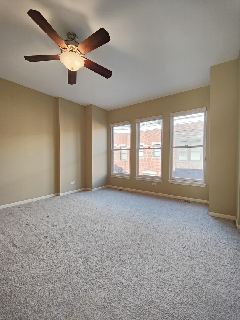 819 W Village Court