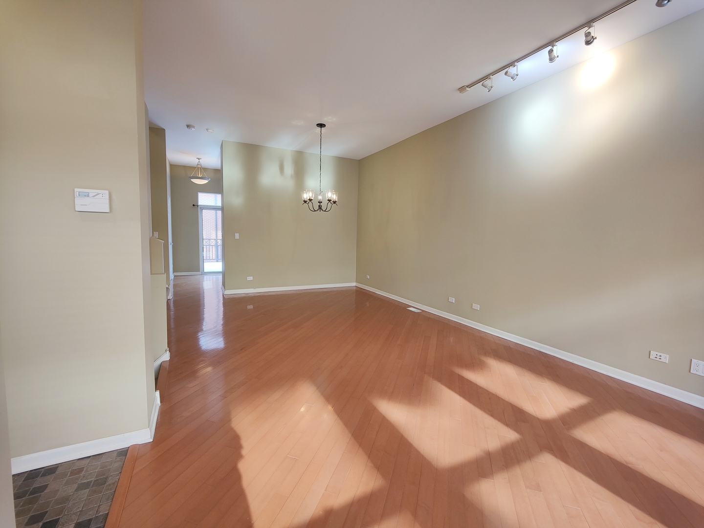 819 W Village Court