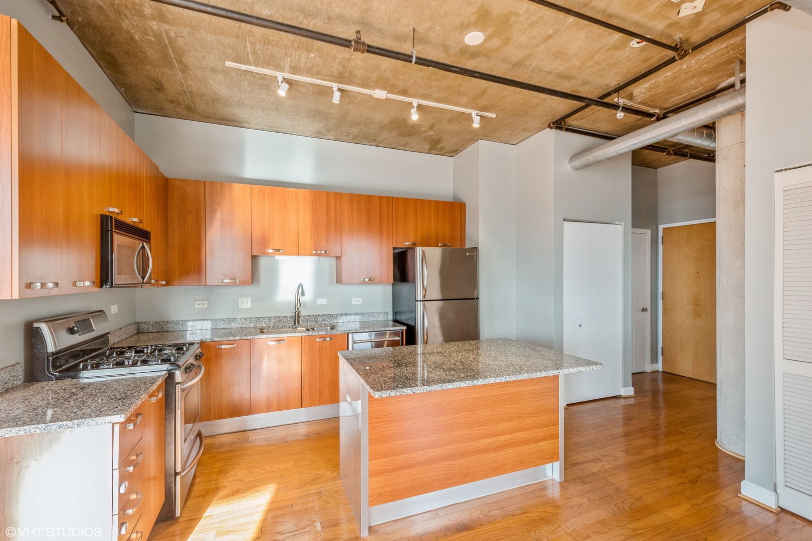 111 S Morgan Street Unit: 714