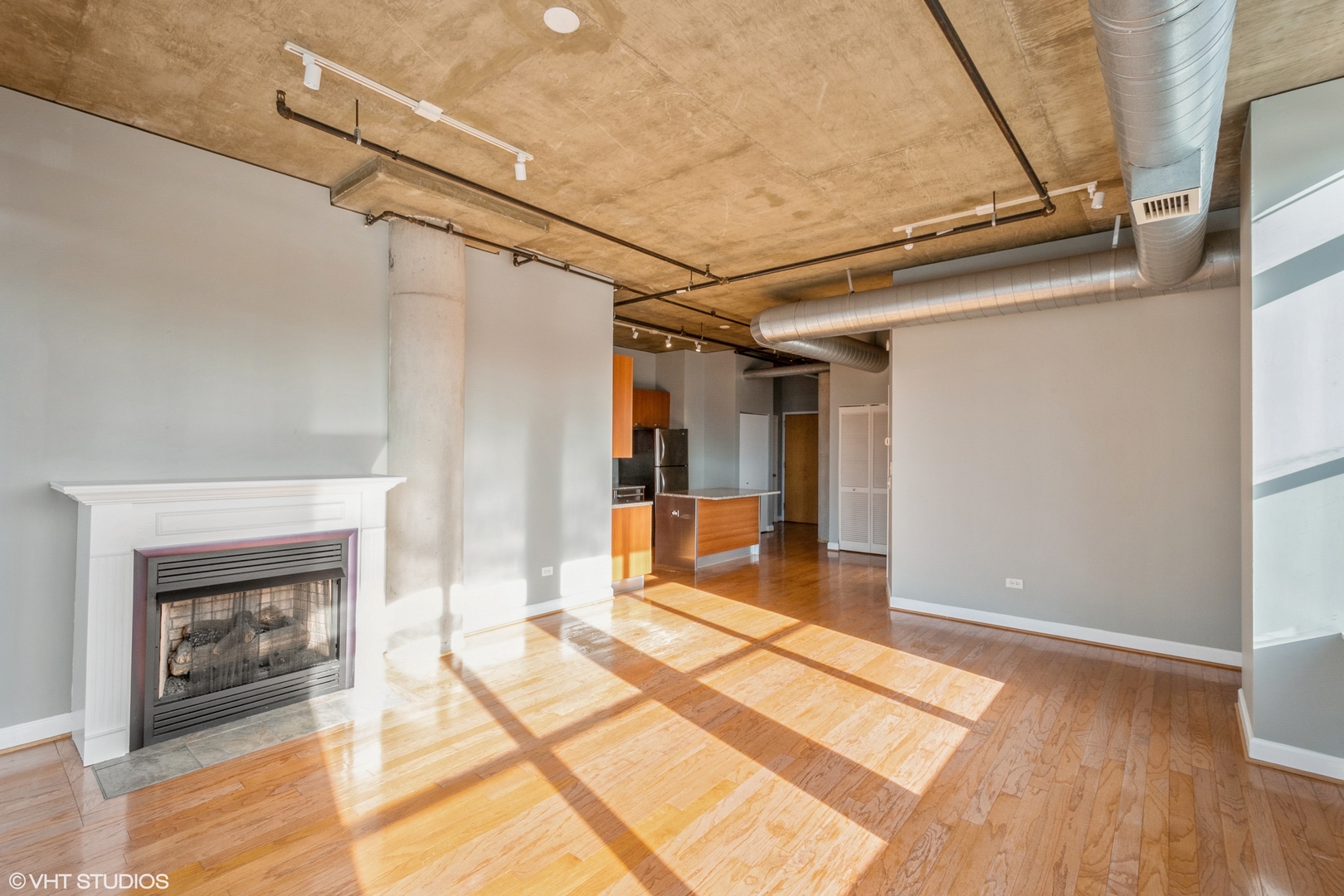 111 S Morgan Street Unit: 714