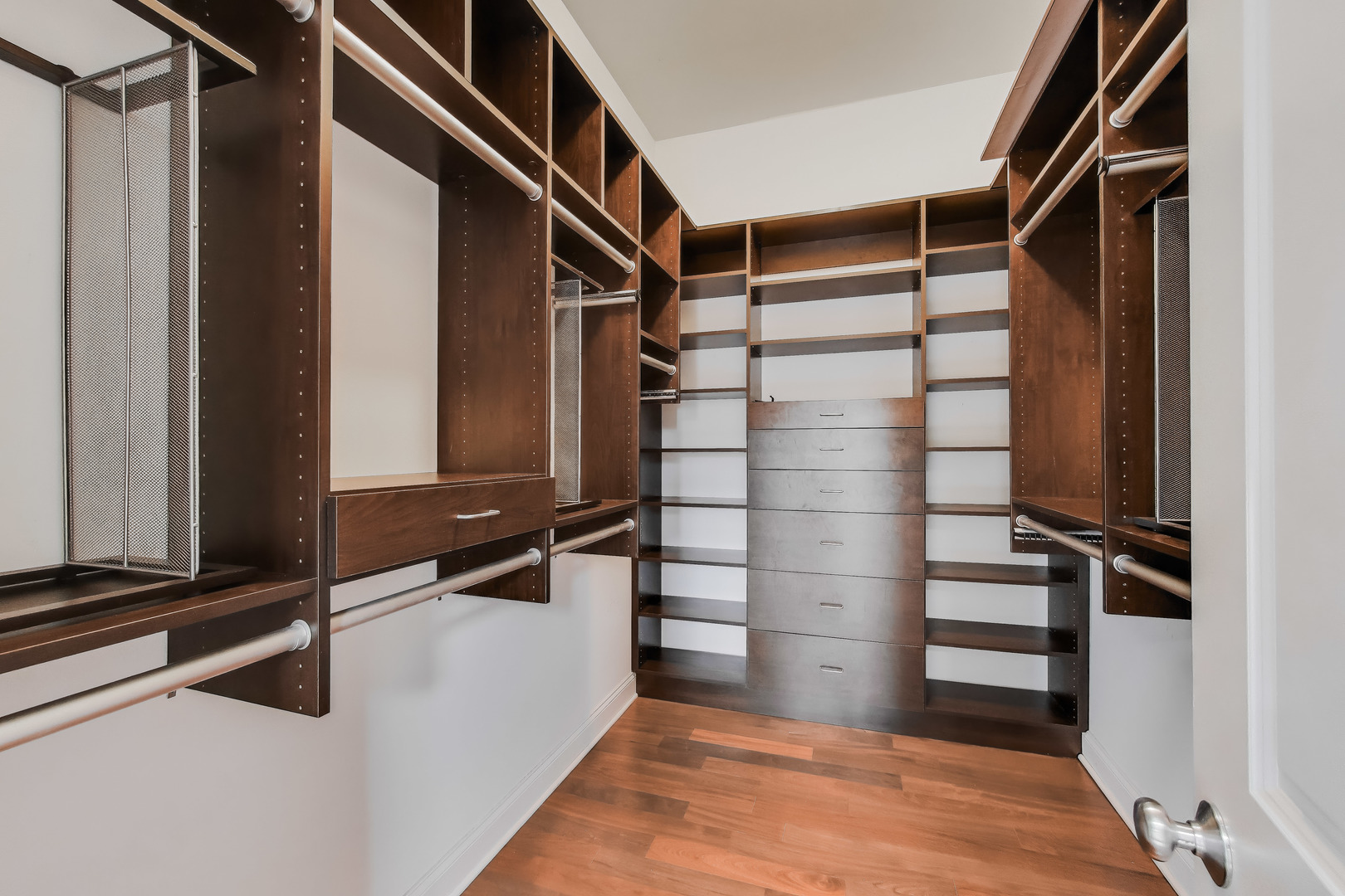 1169 W Madison Street Unit: 4W