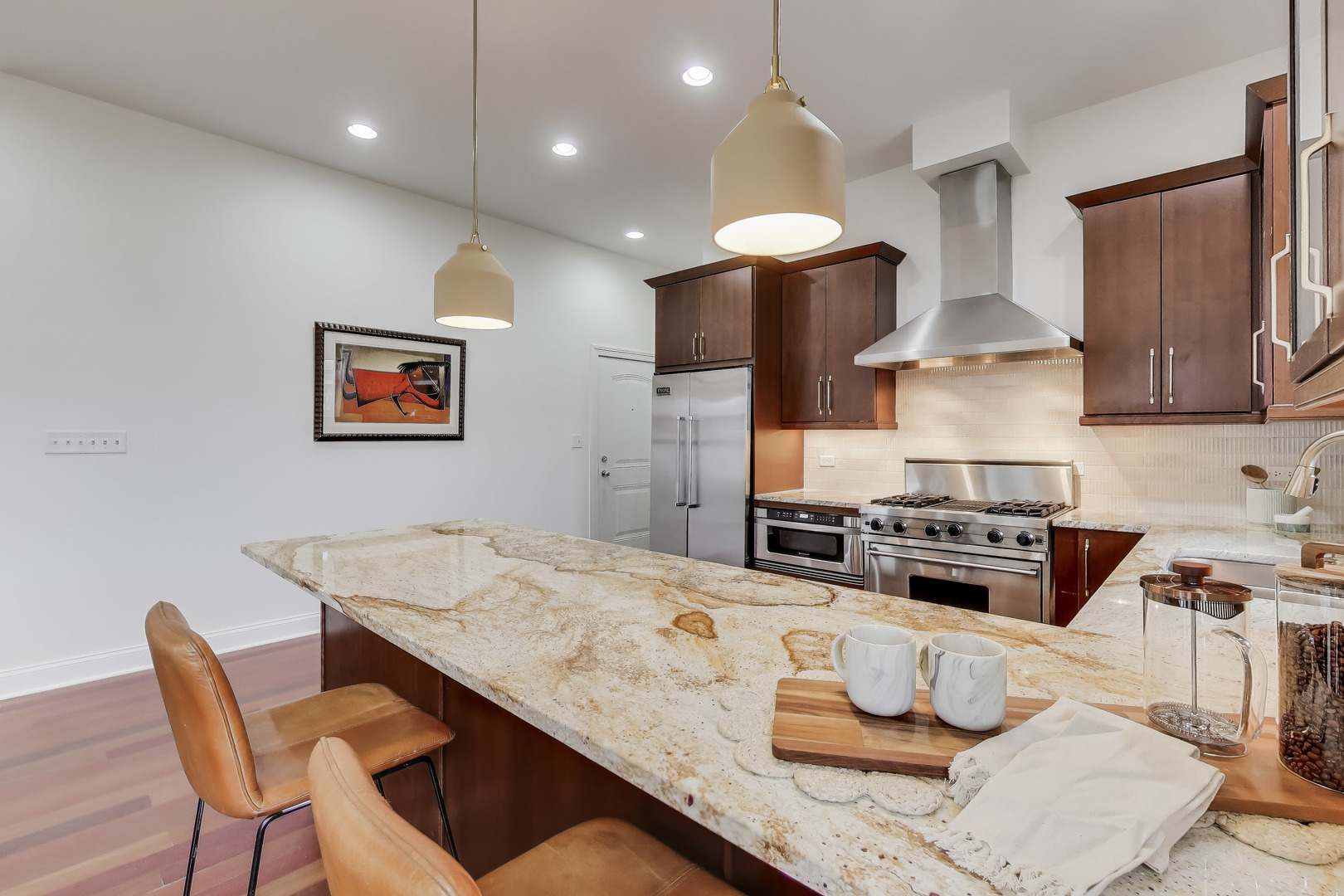 1169 W Madison Street Unit: 4W