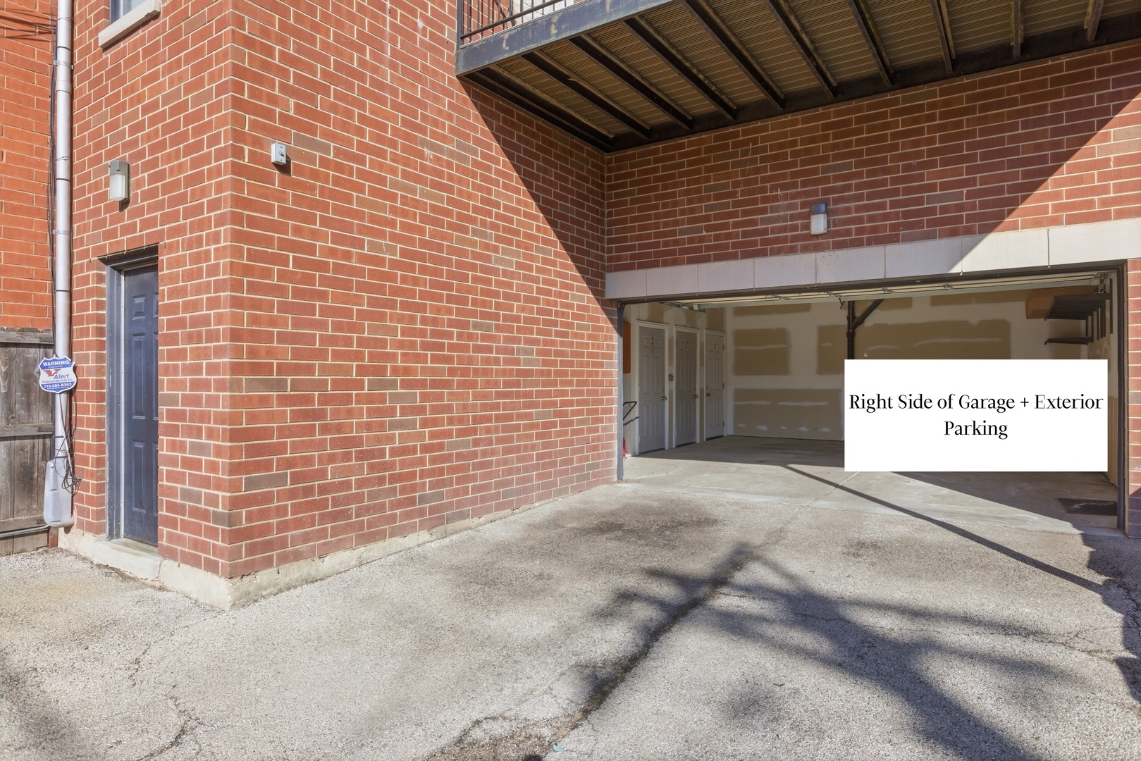 2249 W Irving Park Road Unit: 4