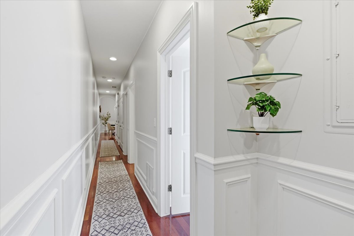 2249 W Irving Park Road Unit: 4
