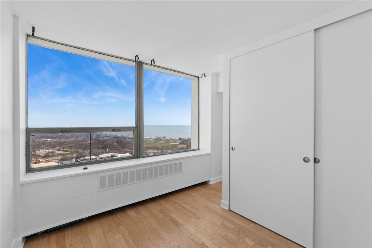 1460 N Sandburg Street Unit: 2904