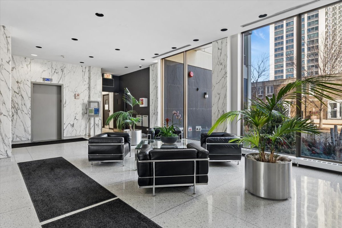 1460 N Sandburg Street Unit: 2904