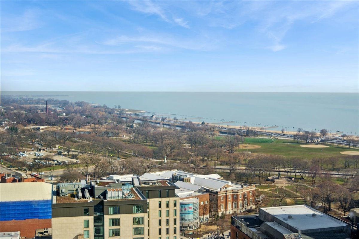 1460 N Sandburg Street Unit: 2904