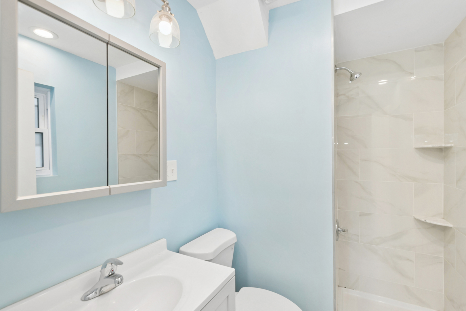 4918 N Spaulding Avenue Unit: 1