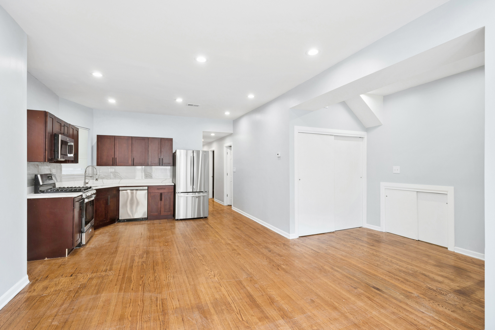 4918 N Spaulding Avenue Unit: 1