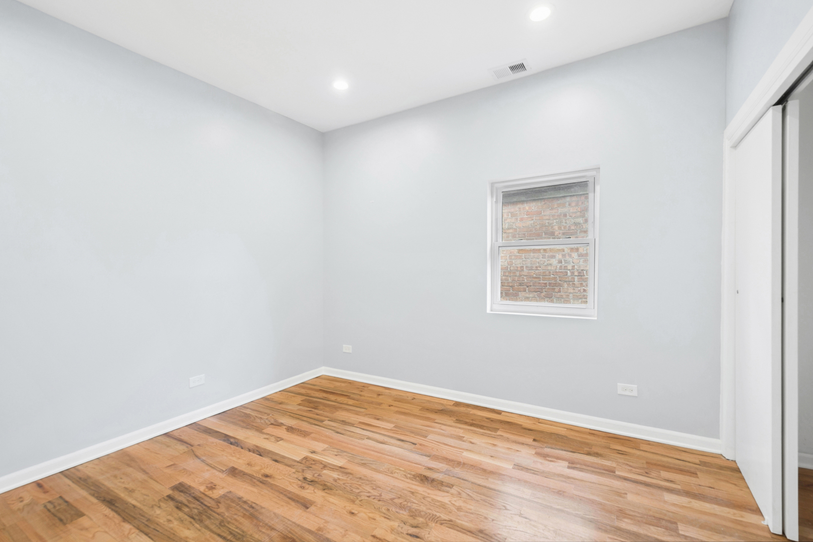 4918 N Spaulding Avenue Unit: 1