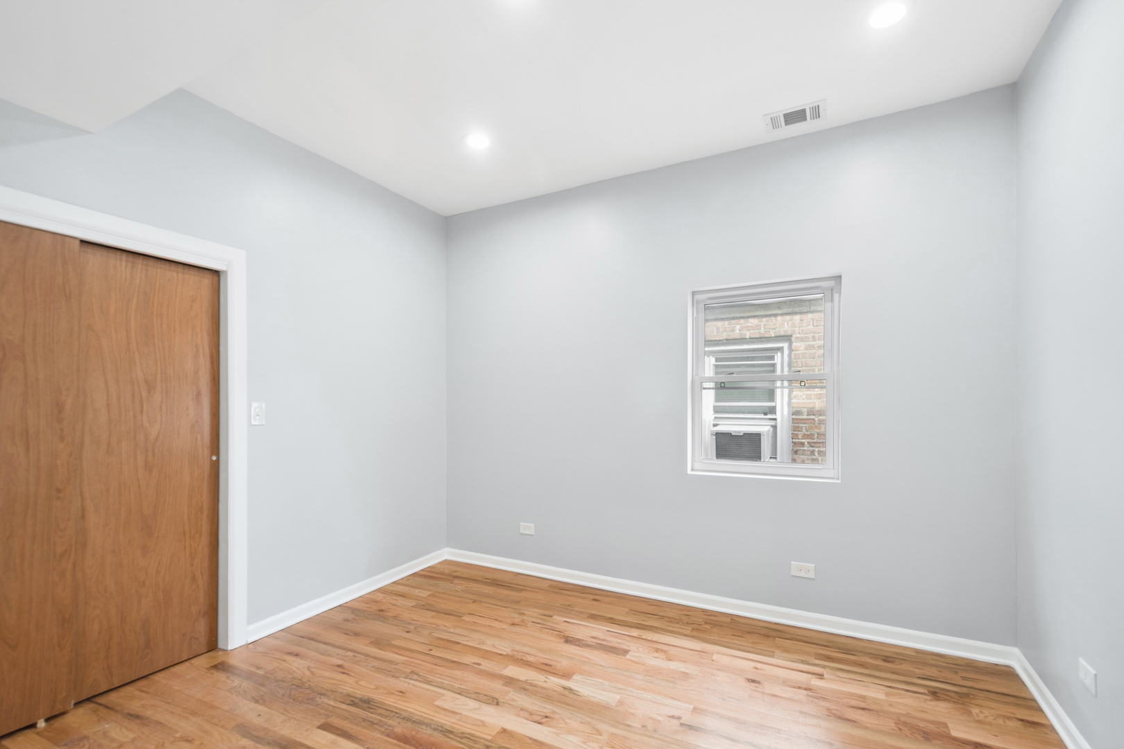 4918 N Spaulding Avenue Unit: 1