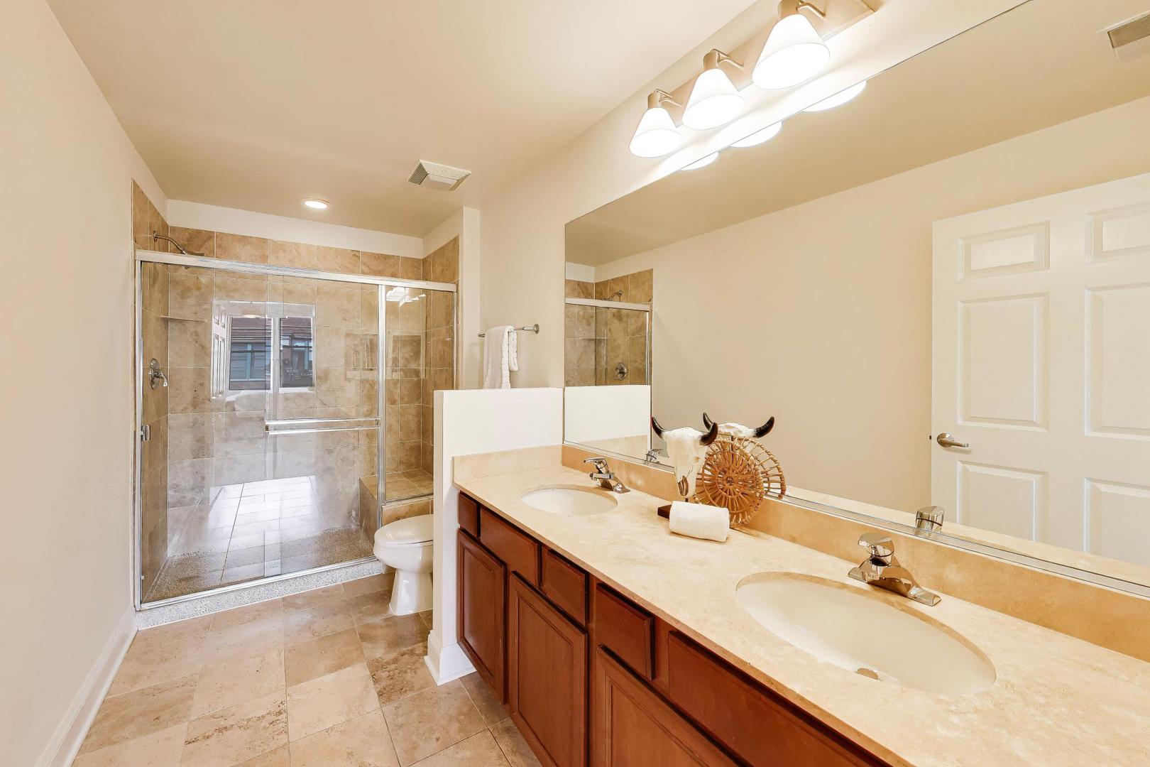 1001 W Madison Street Unit: 606