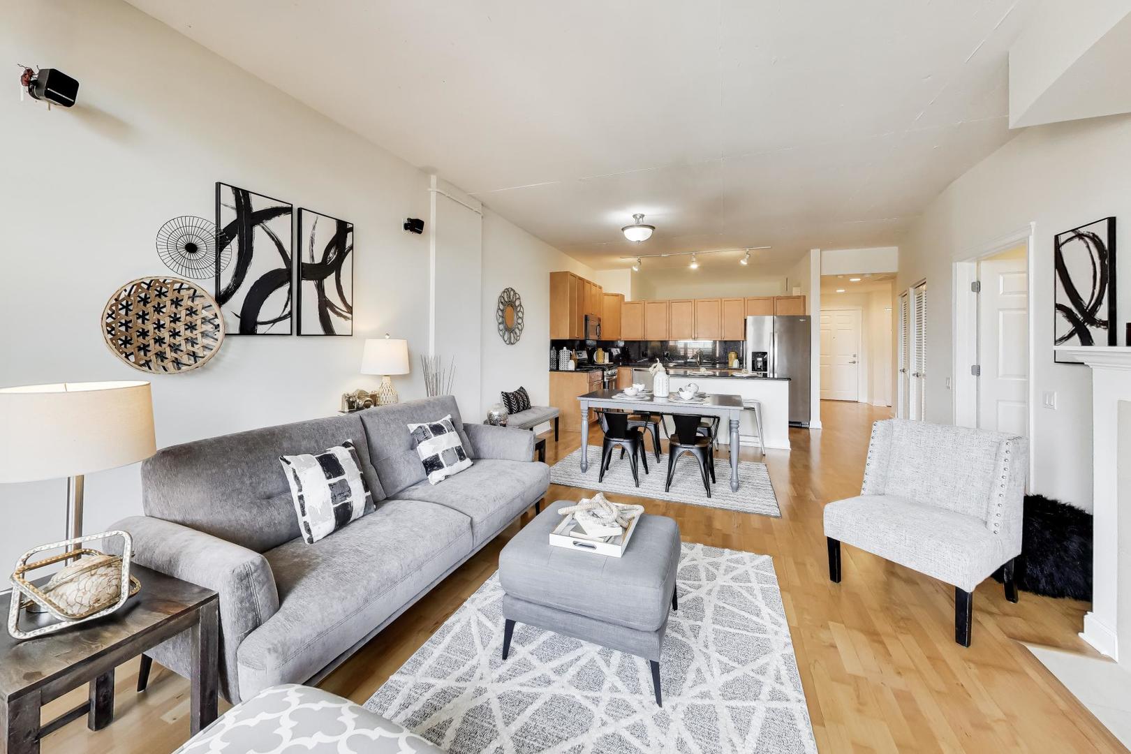 1001 W Madison Street Unit: 606