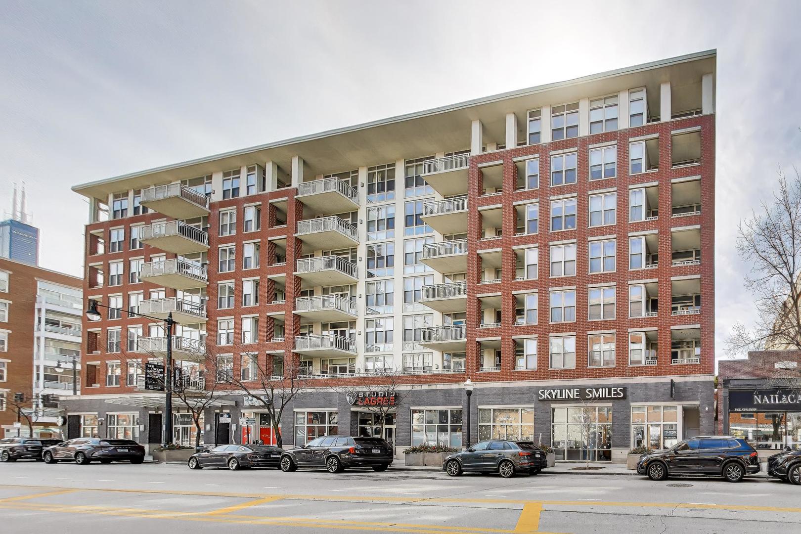 1001 W Madison Street Unit: 606