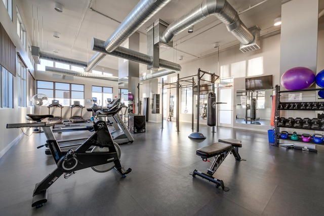 901 W Madison Street Unit: 601