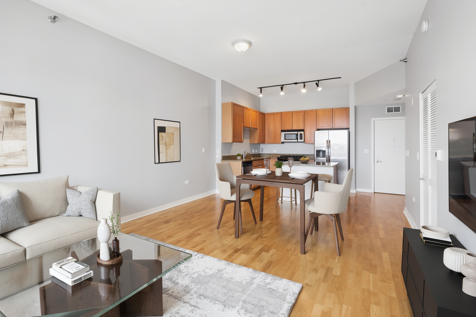 901 W Madison Street Unit: 601