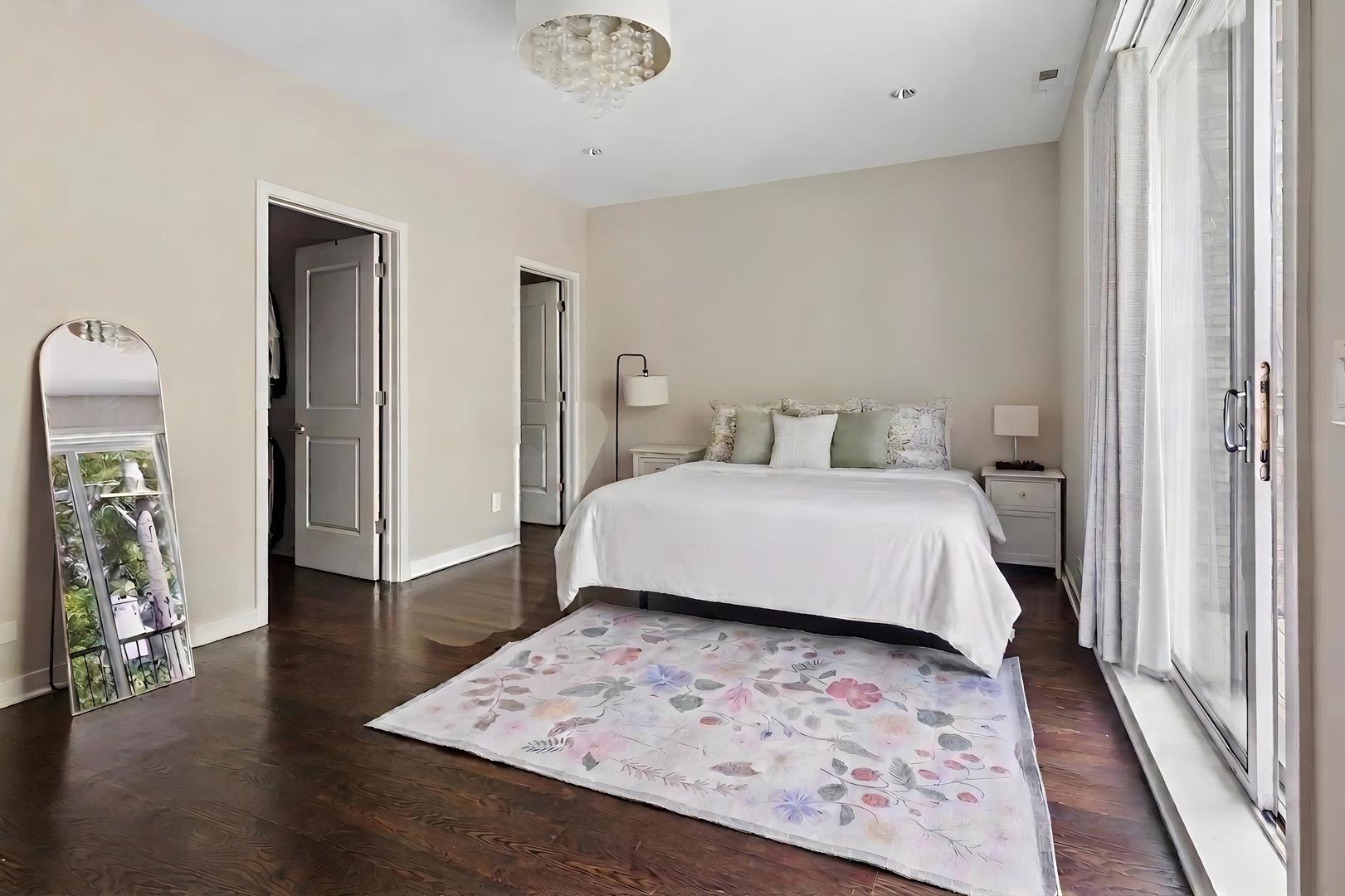 2136 W North Avenue Unit: 3W