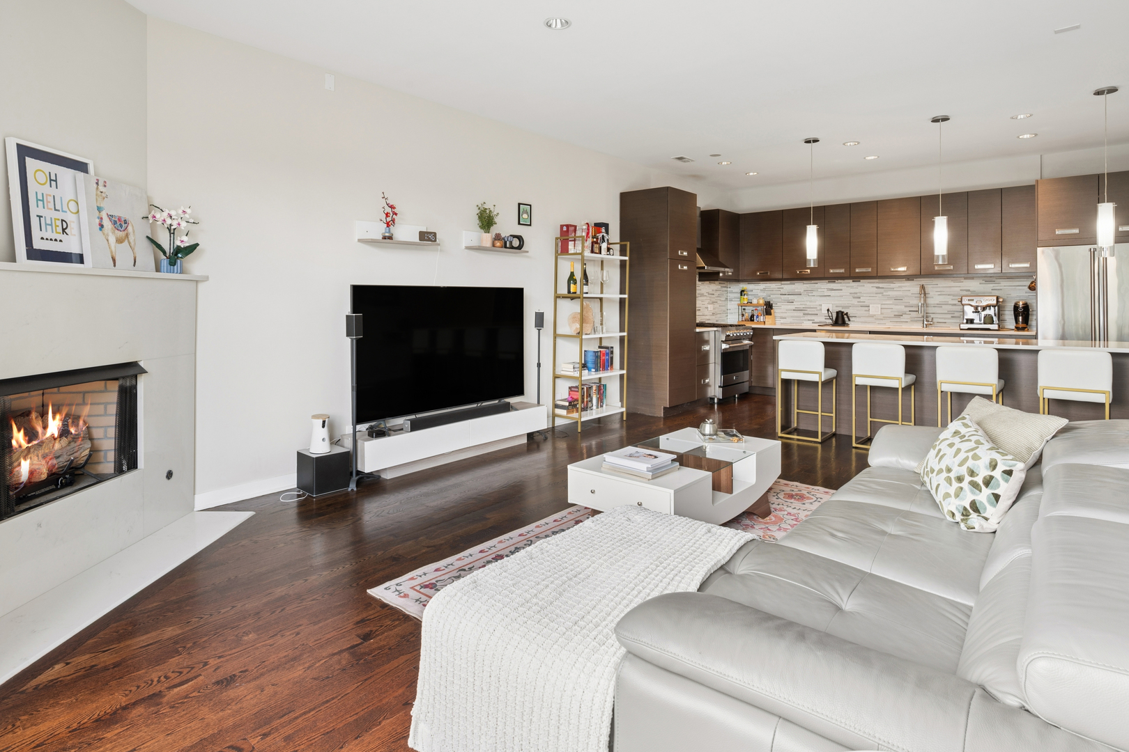 2136 W North Avenue Unit: 3W