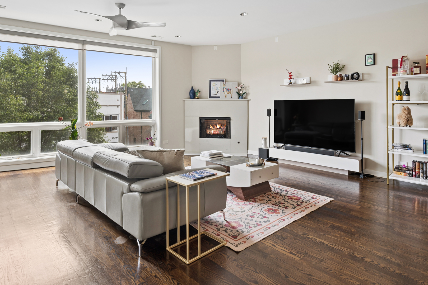 2136 W North Avenue Unit: 3W