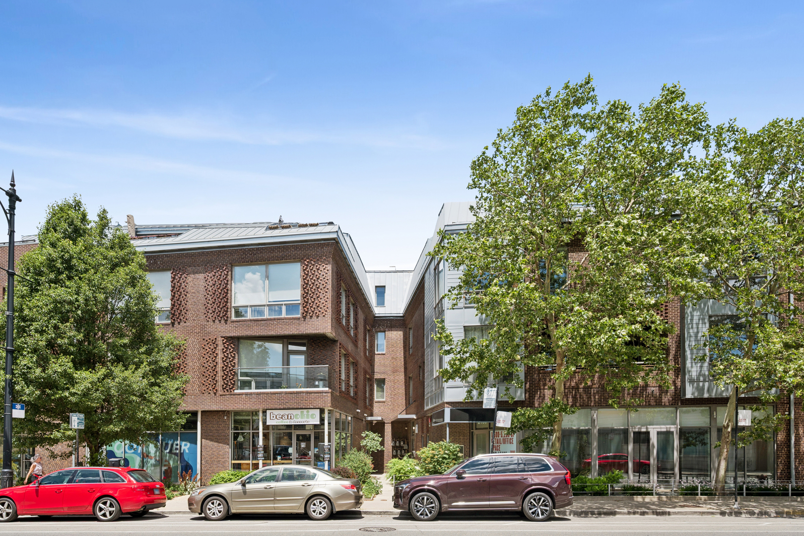 2136 W North Avenue Unit: 3W