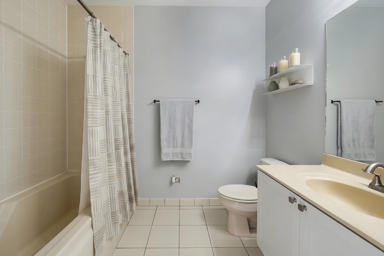 950 W MONROE Street Unit: 616
