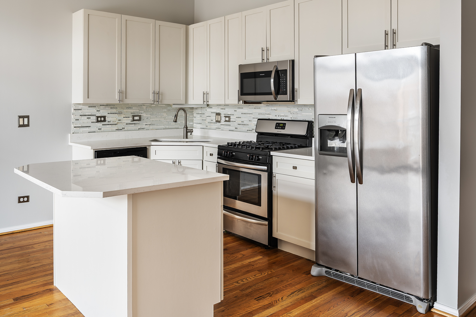 950 W MONROE Street Unit: 616