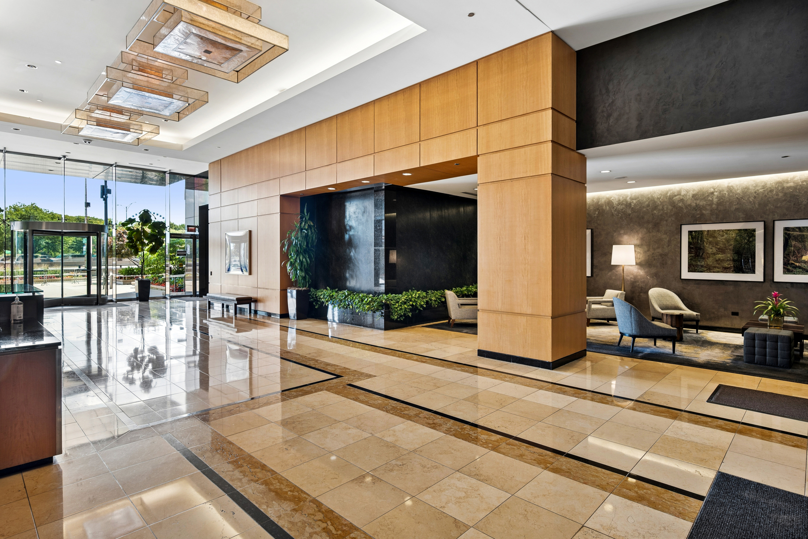 600 N Lake Shore Drive Unit: 4211