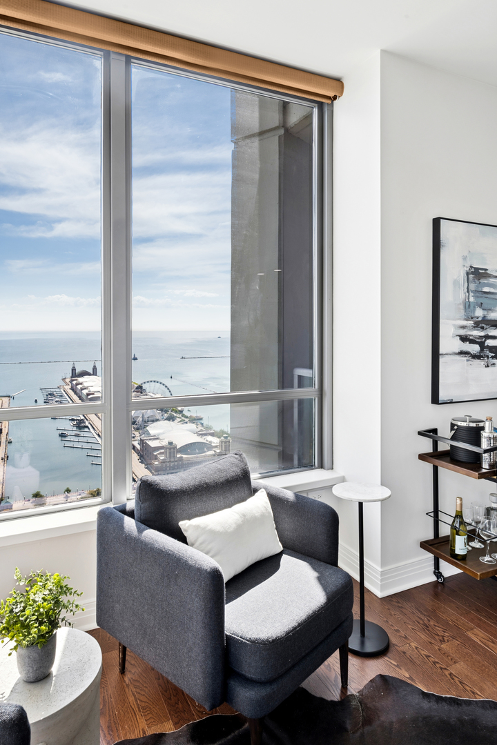 600 N Lake Shore Drive Unit: 4211