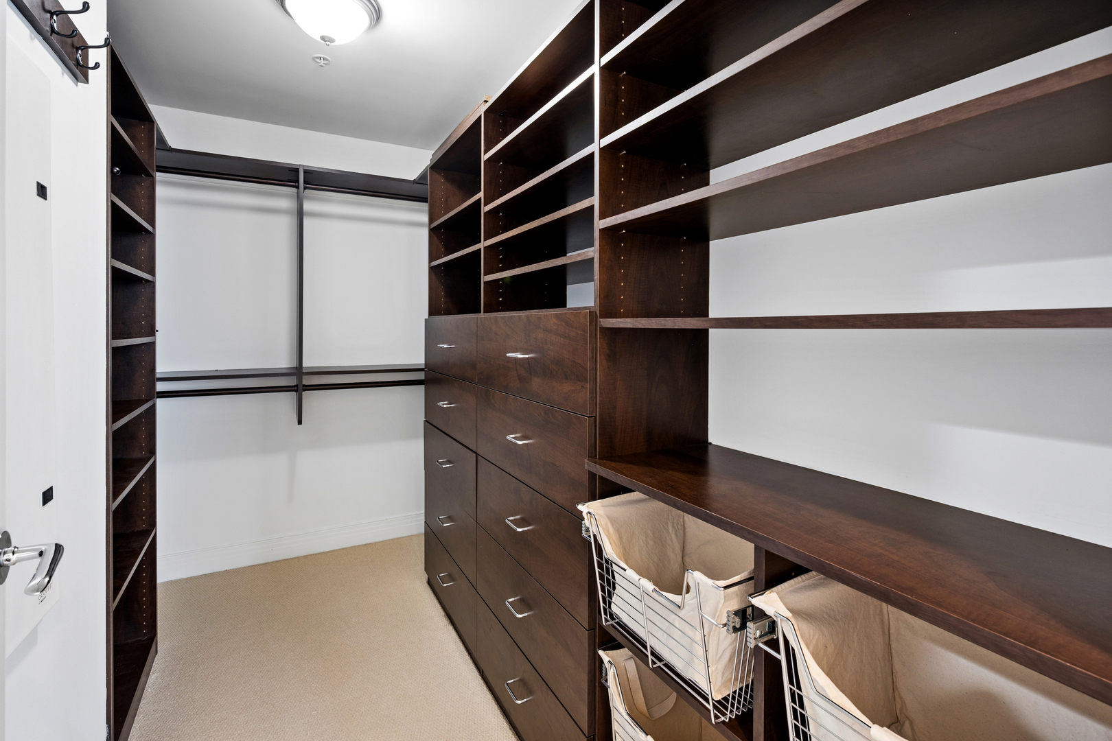 600 N Lake Shore Drive Unit: 4211