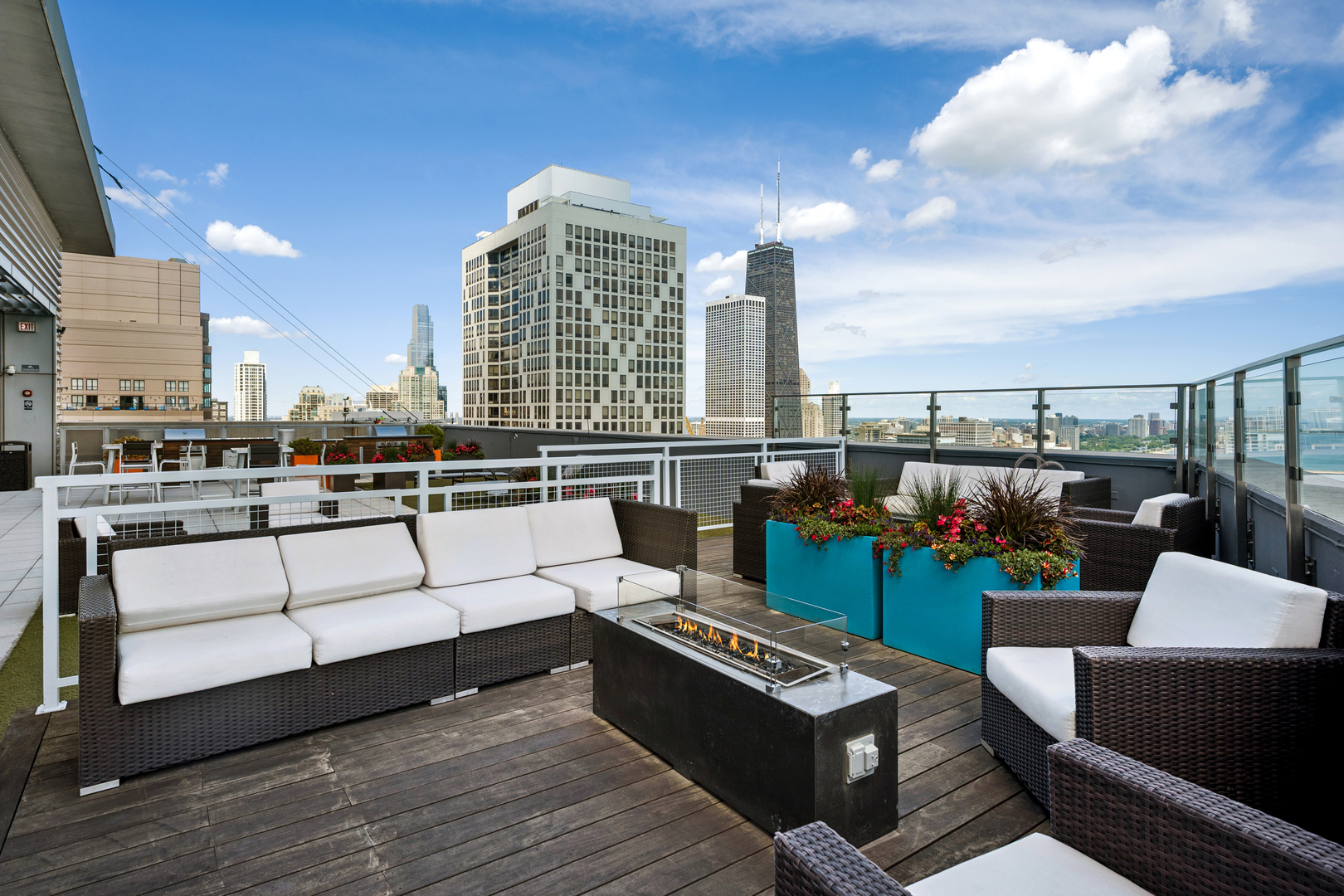 600 N Lake Shore Drive Unit: 4211