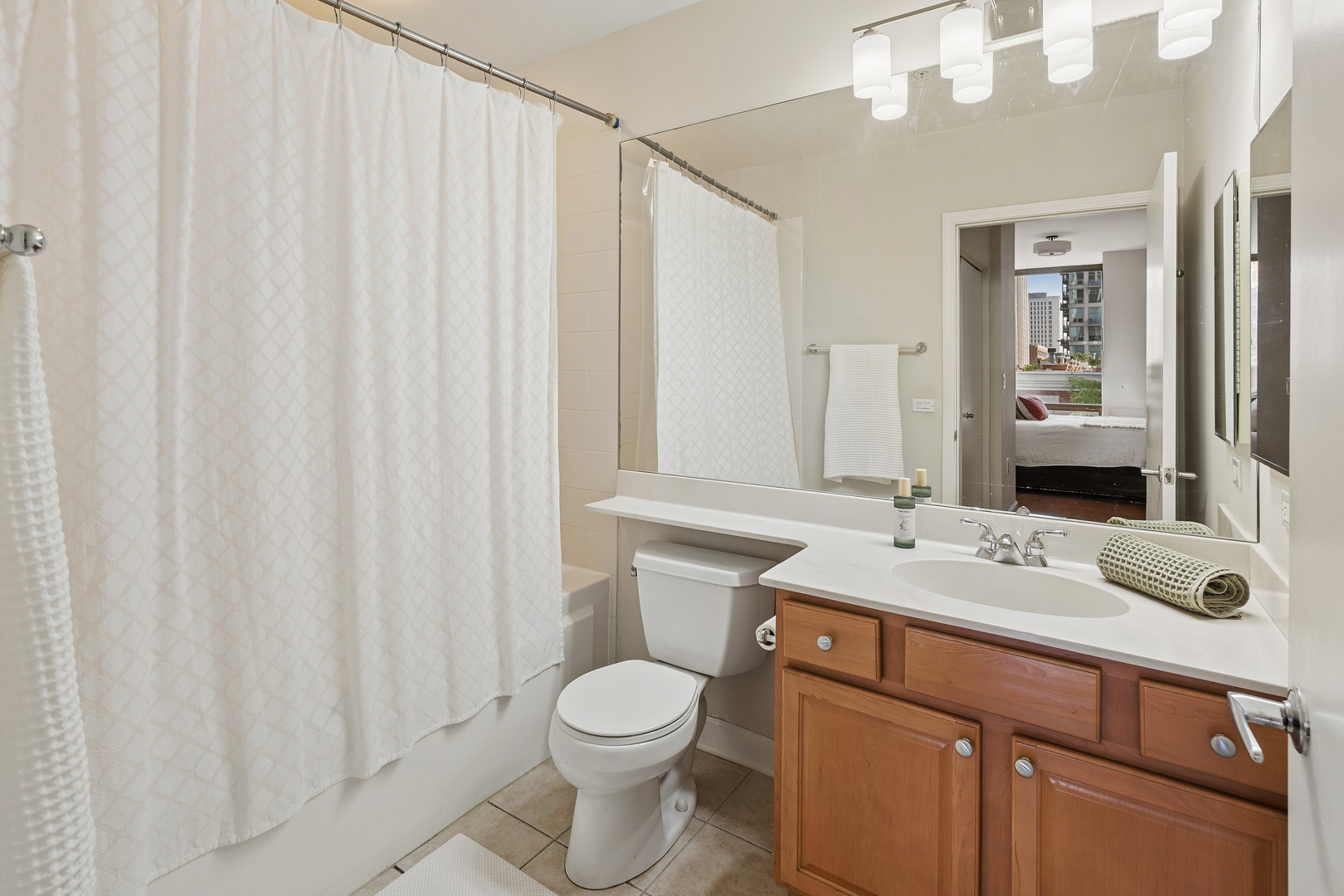 233 E 13th Street Unit: 510