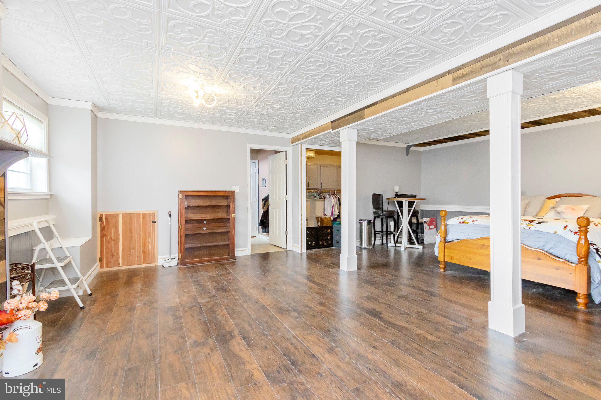 92 STRADA DRIVE EAST