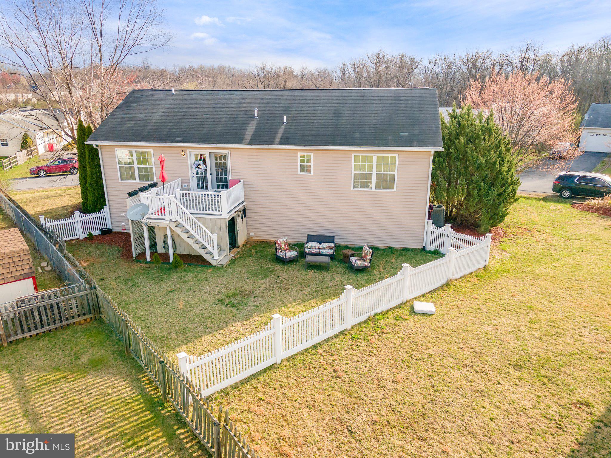 92 STRADA DRIVE EAST