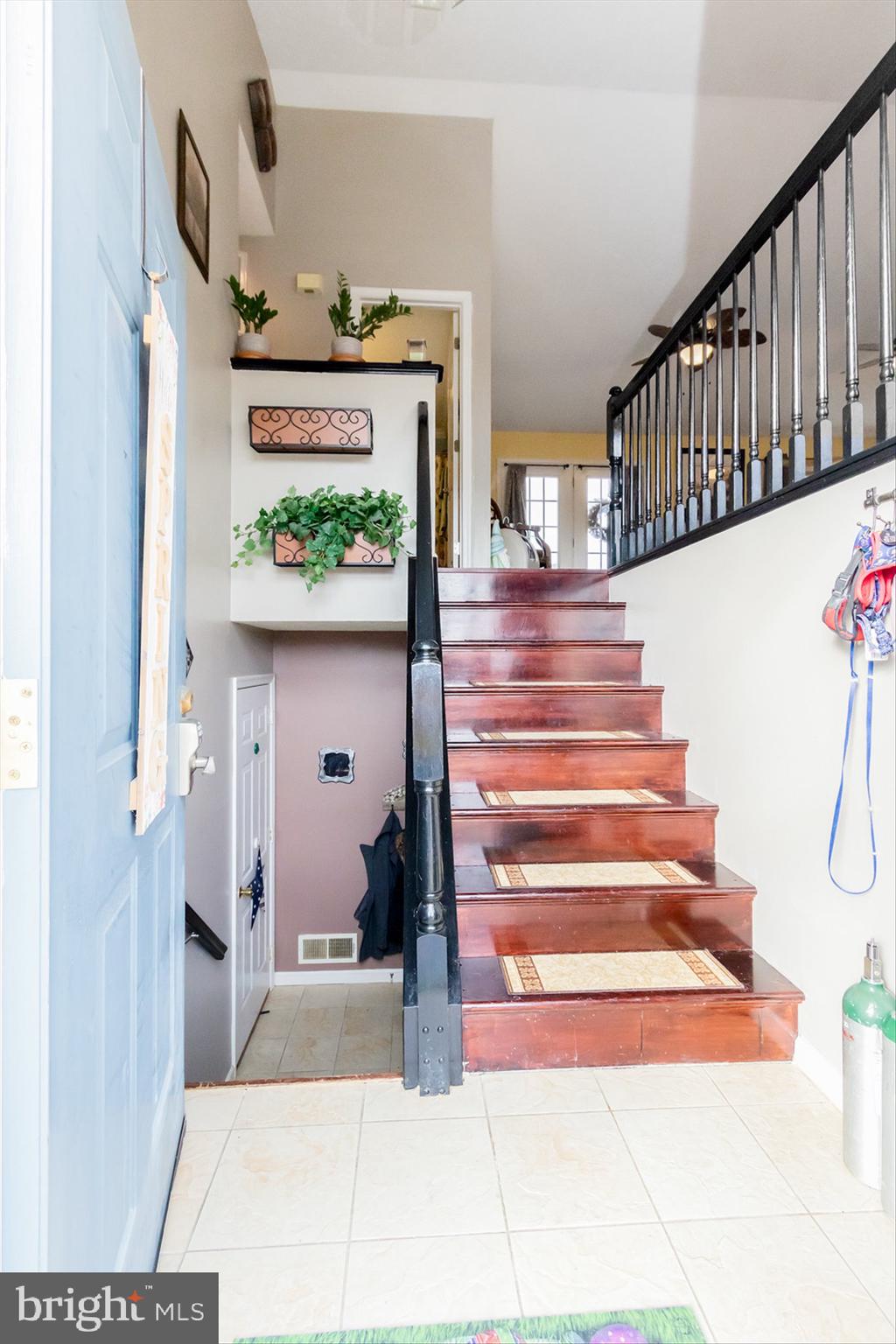 92 STRADA DRIVE EAST