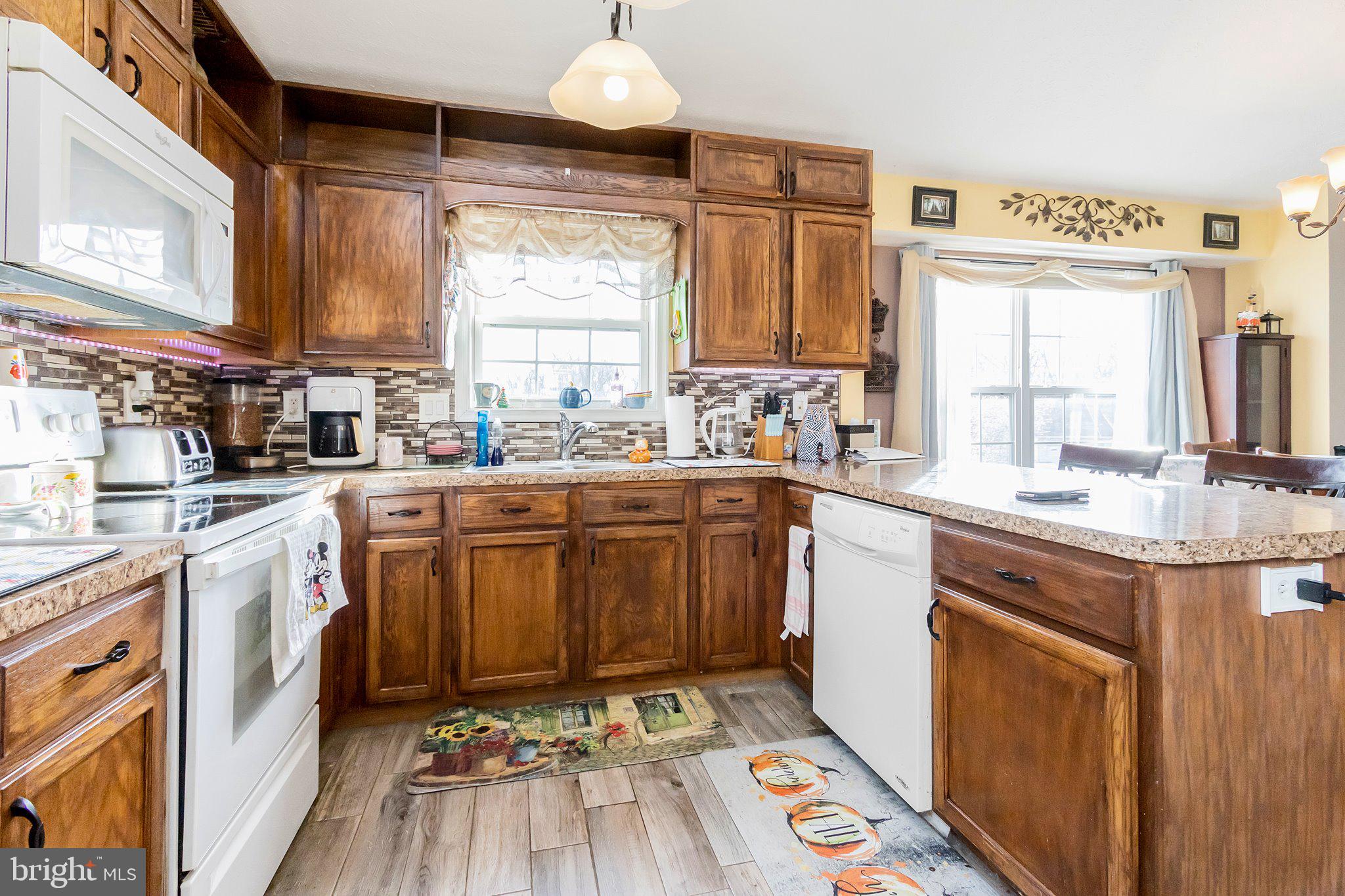 92 STRADA DRIVE EAST