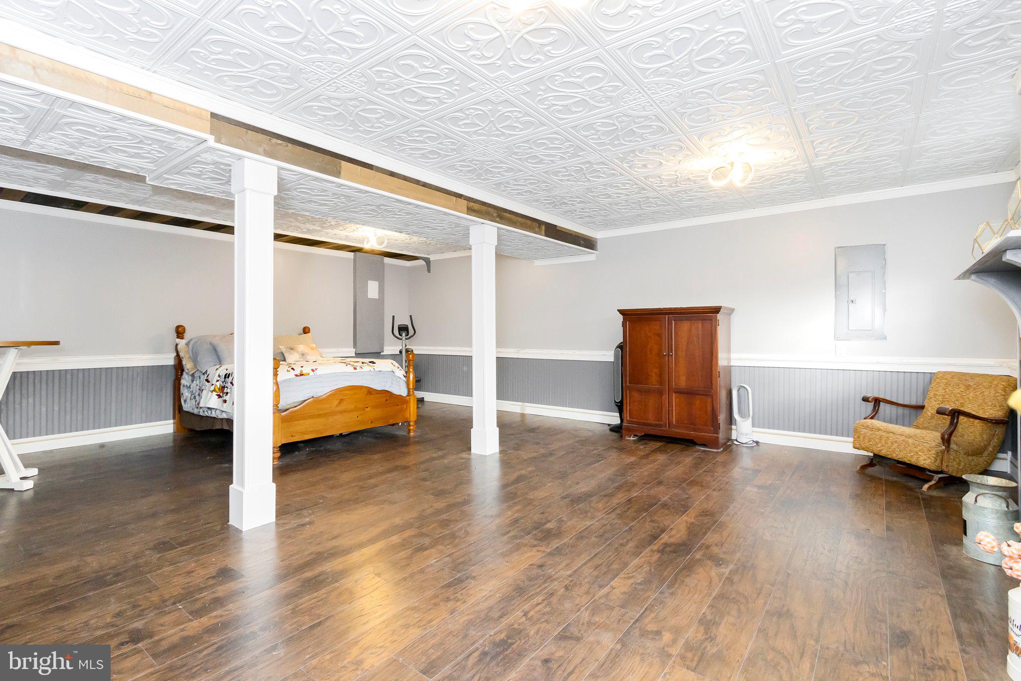 92 STRADA DRIVE EAST