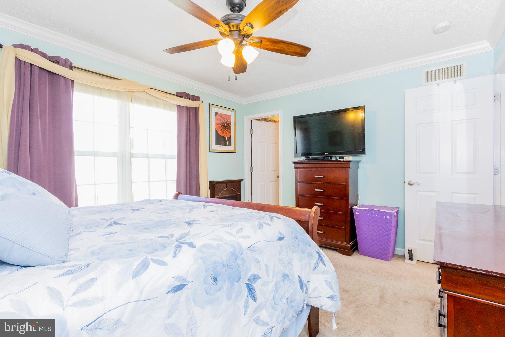 92 STRADA DRIVE EAST