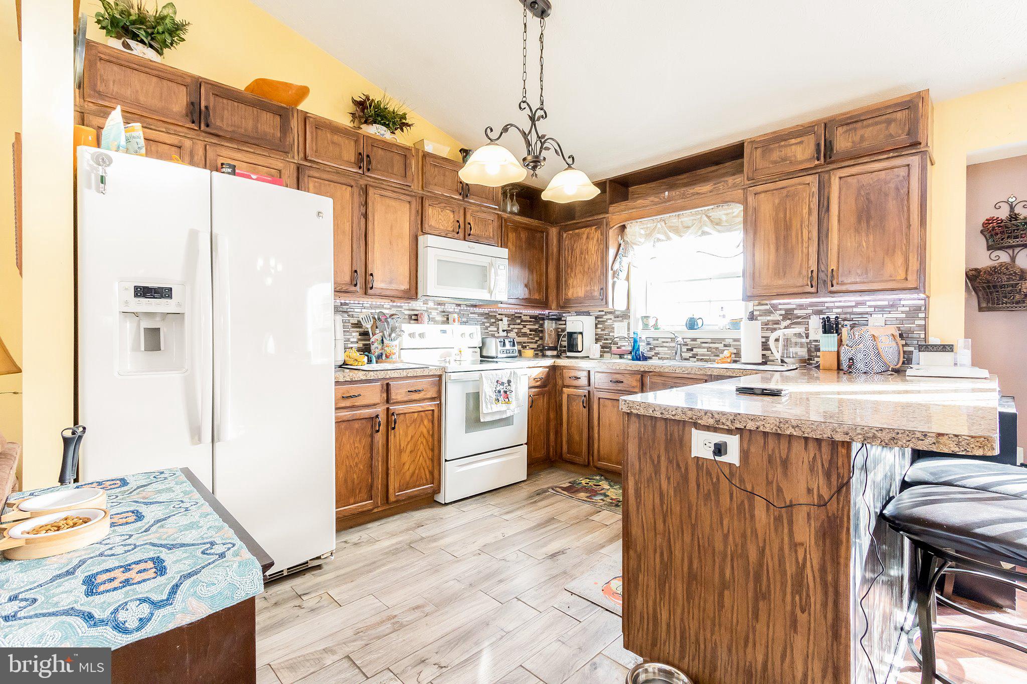 92 STRADA DRIVE EAST